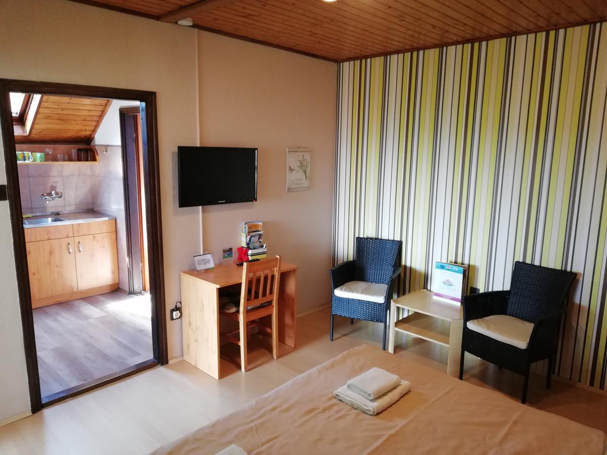 Aal Vendeghaz Apartment Heviz Ngoại thất bức ảnh